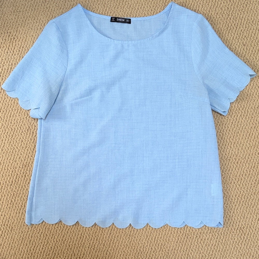 SHEIN Sky Blue Scallop Edge Tee